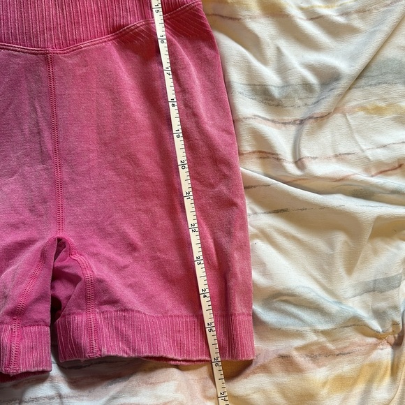 Pink bodysuit with shorts - Picture 5 of 5